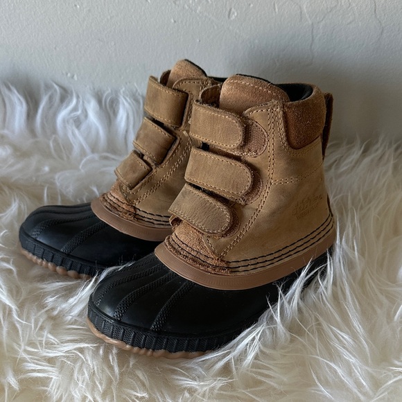 Sorel Cheyanne Toddler Suede Velcro Waterproof Winter Boot - Picture 1 of 9